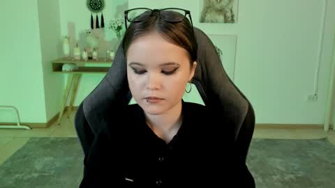 Snapshot of elainebeness chatting on 01.15.25 Your sweet girl online show from 01.15.25