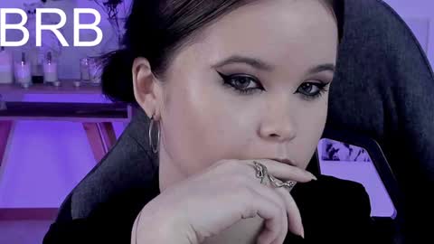 Snapshot of elainebeness chatting on 01.15.25 Your sweet girl online show from 01.15.25