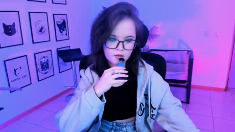 Snapshot of elainebeness chatting on 01.24.25 Your sweet girl online show from 01.24.25