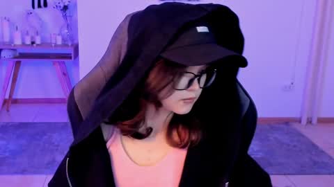 Snapshot of elainebeness chatting on 02.02.25 Your sweet girl online show from 02.02.25