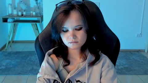 Snapshot of elainebeness chatting on 02.05.25 Your sweet girl online show from 02.05.25