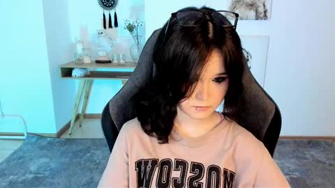 Snapshot of elainebeness chatting on 02.28.25 Your sweet girl online show from 02.28.25