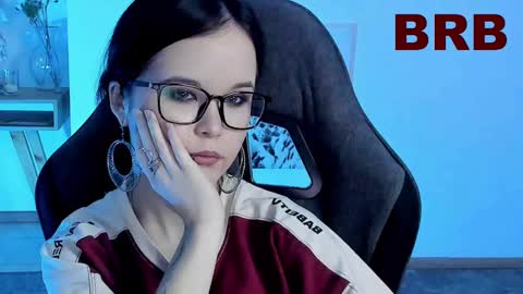 Snapshot of elainebeness chatting on 03.09.25 Your sweet girl online show from 03.09.25