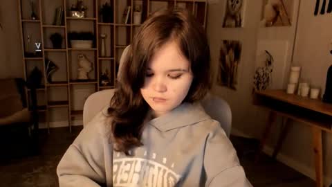 Snapshot of elainebeness chatting on 09.21.25 Your sweet girl online show from 09.21.25