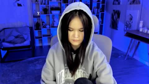 Snapshot of elainebeness chatting on 10.21.25 Your sweet girl online show from 10.21.25