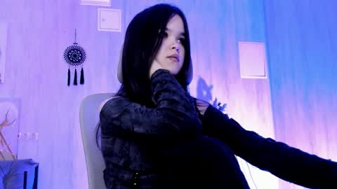 Snapshot of elainebeness chatting on 11.14.25 Your sweet girl online show from 11.14.25