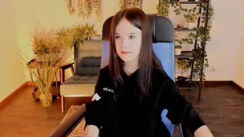 Snapshot of elainebeness chatting on 01.13.26 Your sweet girl online show from 01.13.26