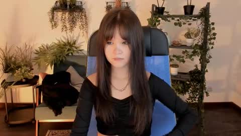 Snapshot of elainebeness chatting on 02.04.26 Your sweet girl online show from 02.04.26