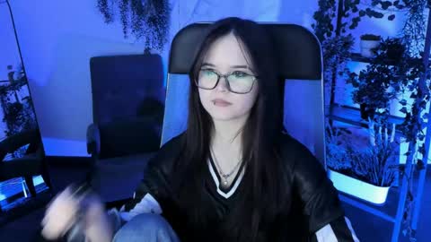 Your sweet girl online show from 04.28.26