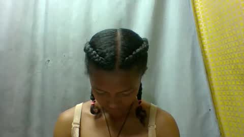 Snapshot of elaliealdy chatting on 09.19.25 elaliealdy online show from 09.19.25