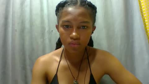 Snapshot of elaliealdy chatting on 09.29.25 elaliealdy online show from 09.29.25