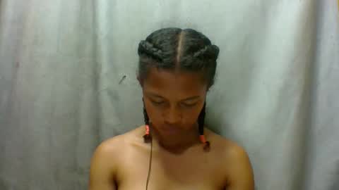 Snapshot of elaliealdy chatting on 10.22.25 elaliealdy online show from 10.22.25