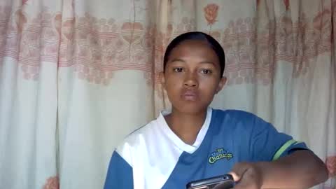 Snapshot of elaliealdy chatting on 04.19.26 elaliealdy online show from 04.19.26
