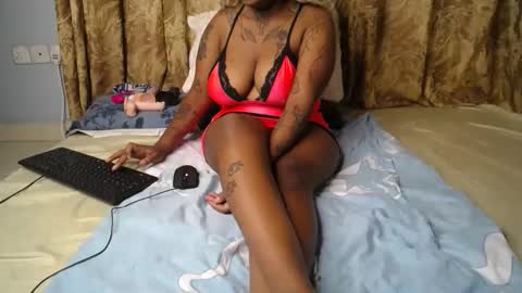 Snapshot of elandrea54 chatting on 11.03.25 elandrea54 online show from 11.03.25