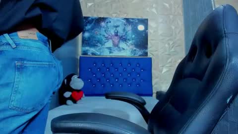 Snapshot of elangiraldo chatting on 06.06.26 Elan Giralon online show from 06.06.26