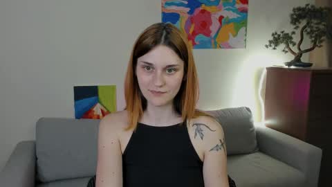 Snapshot of elani_lune chatting on 05.18.26 Elani online show from 05.18.26