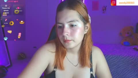 Snapshot of elara_green chatting on 03.27.26 lara online show from 03.27.26