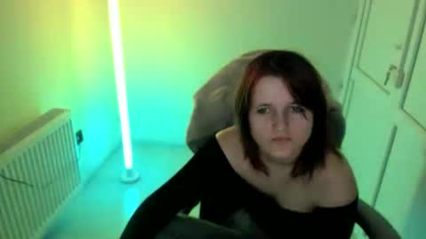 Snapshot of elara_muse chatting on 05.10.26 Evie online show from 05.10.26