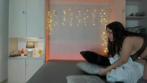 elarey_ online show from 04.28.26