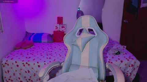 elaseles23 online show from 04.26.26