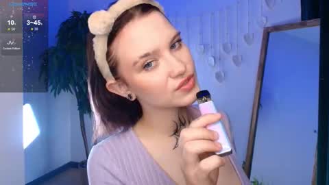 Snapshot of elastikiss chatting on 10.24.25 elastikiss online show from 10.24.25