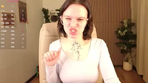 elastikiss online show from 12.18.25