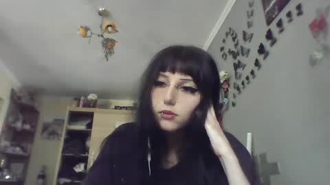 Lia online show from 04.30.26