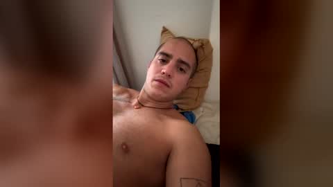 Snapshot of elcarlo1996 chatting on 03.28.26 elcarlo1996 online show from 03.28.26