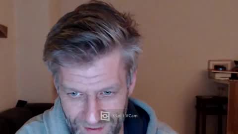 Snapshot of elculiador2207 chatting on 02.01.25 Timm online show from 02.01.25