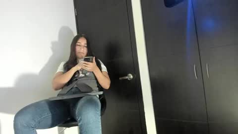 Electra- Please help me reach 100 likes online show from 12.07.24