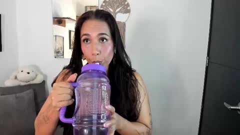 Snapshot of electra_hunt chatting on 06.21.26 Electra- Please help me reach 100 likes online show from 06.21.26