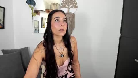 Snapshot of electra_hunt chatting on 07.20.26 Electra- Please help me reach 100 likes online show from 07.20.26