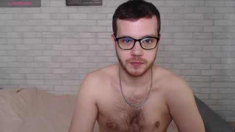 Snapshot of electric_smile chatting on 06.22.26 Alex online show from 06.22.26