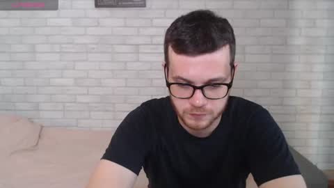 Snapshot of electric_smile chatting on 07.18.26 Alex online show from 07.18.26