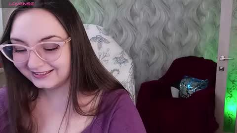 Snapshot of elegant_audacity chatting on 12.14.24 Rachel online show from 12.14.24