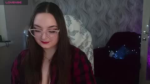 Snapshot of elegant_audacity chatting on 12.25.24 Rachel online show from 12.25.24