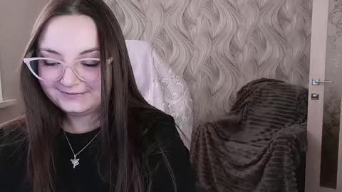 Snapshot of elegant_audacity chatting on 02.12.25 Rachel online show from 02.12.25