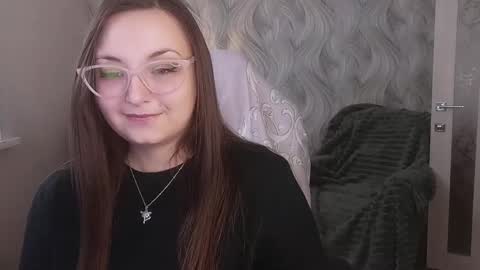 Snapshot of elegant_audacity chatting on 02.13.25 Rachel online show from 02.13.25