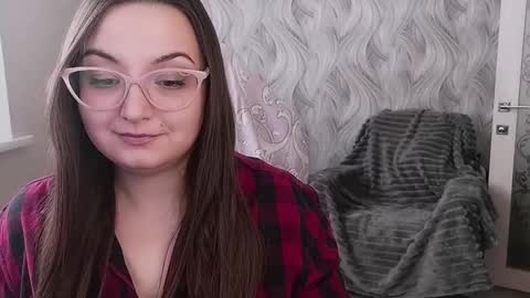 Snapshot of elegant_audacity chatting on 02.18.25 Rachel online show from 02.18.25