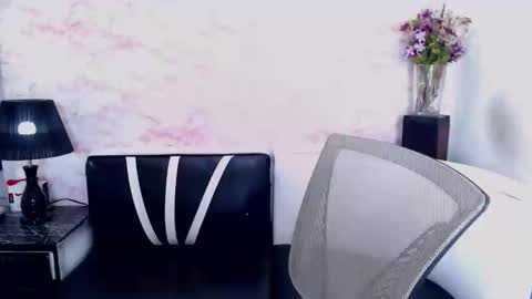 XIOMY   give LIKE on my page online show from 03.11.25