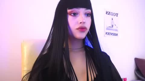 Snapshot of elektra_sky11 chatting on 11.30.25 Elektra Sky online show from 11.30.25