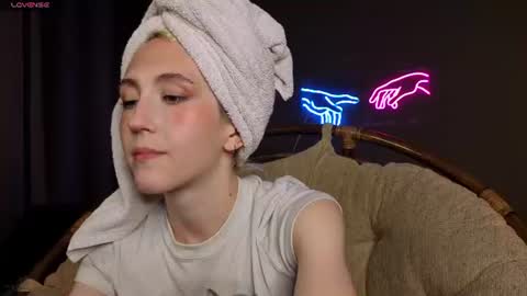 Elen  online show from 07.08.26