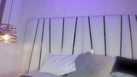 Snapshot of elena_mature chatting on 05.15.26 Elena online show from 05.15.26