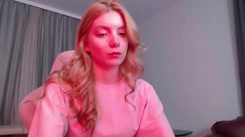 Elena online show from 04.24.26
