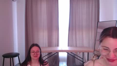 Elena online show from 04.27.26