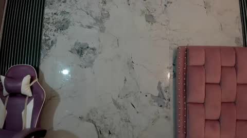 elena_wolff online show from 12.16.25