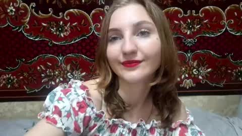 Snapshot of elenacastellani chatting on 03.05.26 Mia online show from 03.05.26