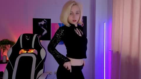 elenamonroe_ online show from 04.20.26