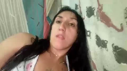 Snapshot of elenaramospulido chatting on 09.28.25 elenaramospulido online show from 09.28.25