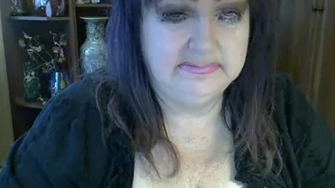 Snapshot of elenazed chatting on 02.13.25 ElenaZed online show from 02.13.25